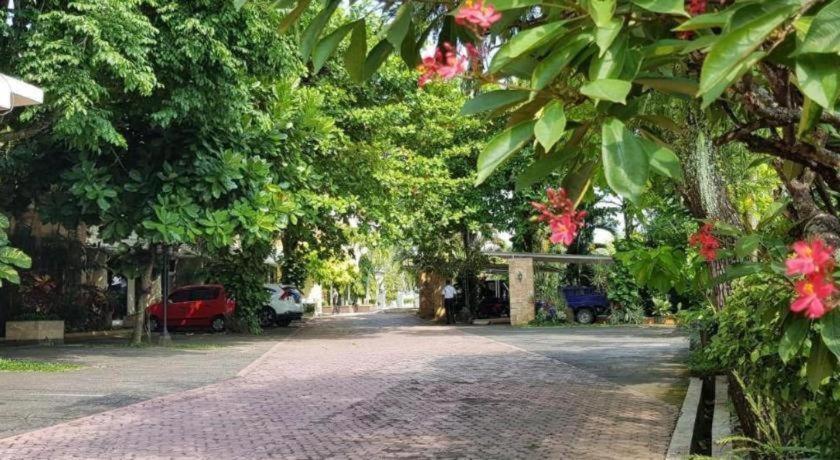 Hotel Sulawesi Jembel Εξωτερικό φωτογραφία
